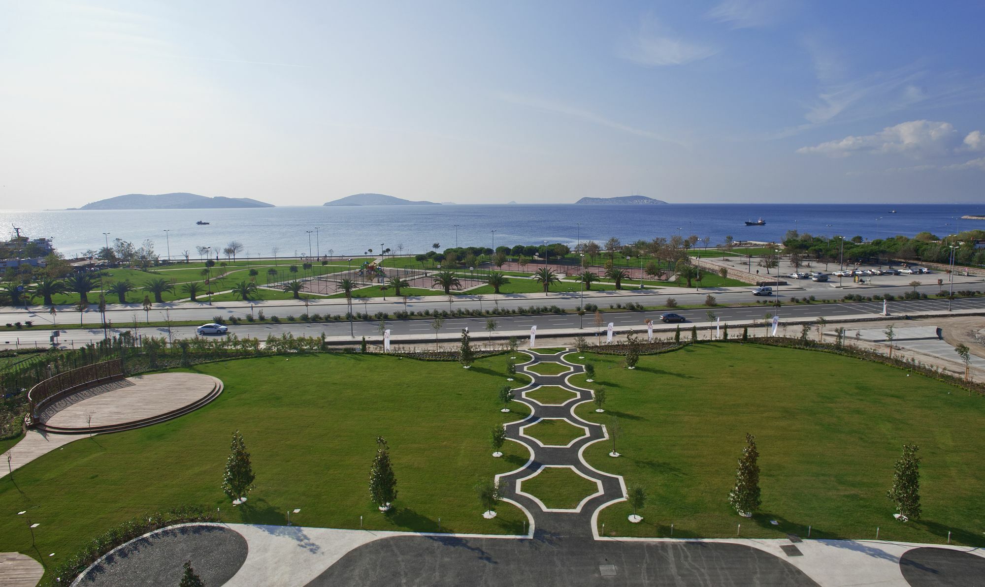 Cevahir Hotel Istanbul Asia Eksteriør bilde View of the campus
