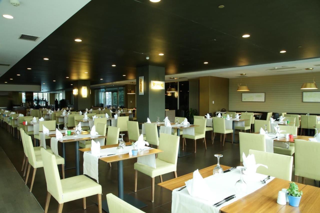 Cevahir Hotel Istanbul Asia Eksteriør bilde The restaurant