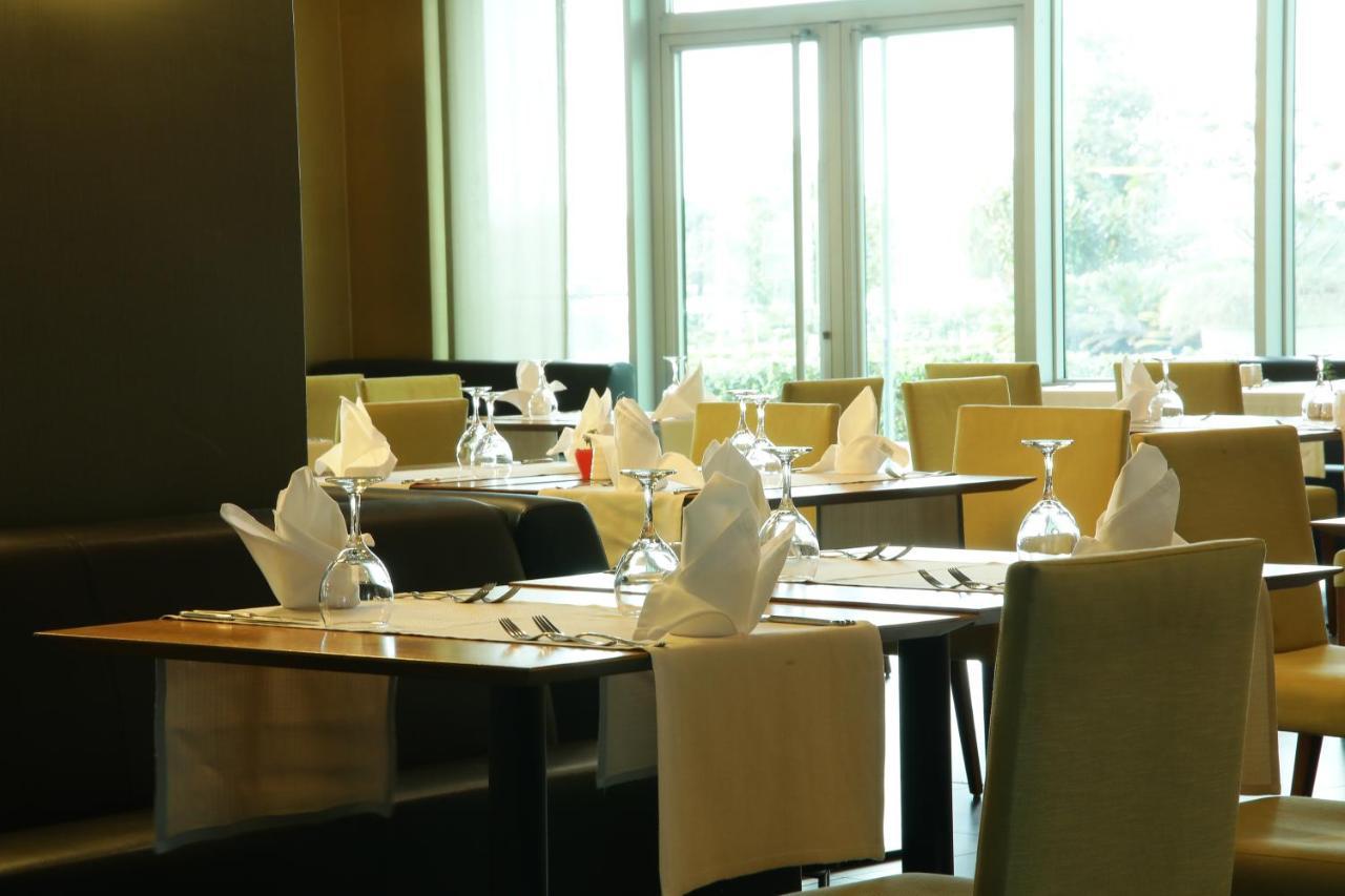 Cevahir Hotel Istanbul Asia Eksteriør bilde The restaurant