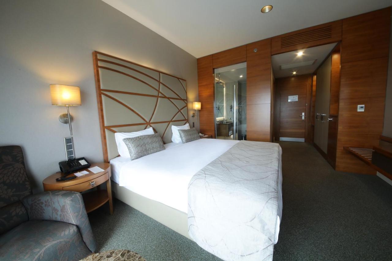 Cevahir Hotel Istanbul Asia Eksteriør bilde A room at the hotel